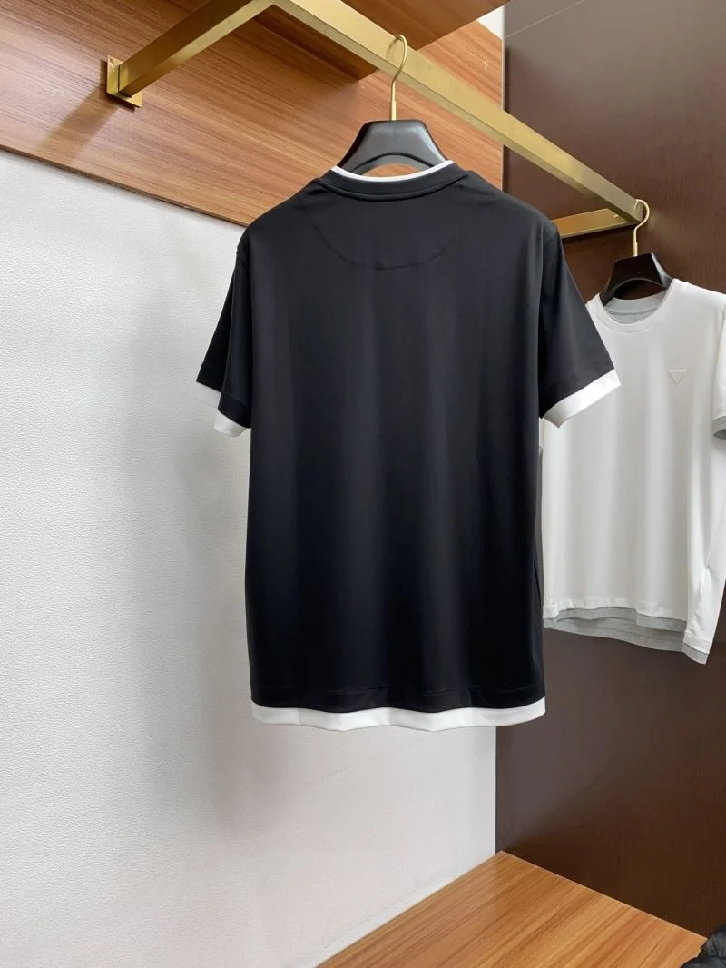 UrbanChic Prada T-Shirts 166925