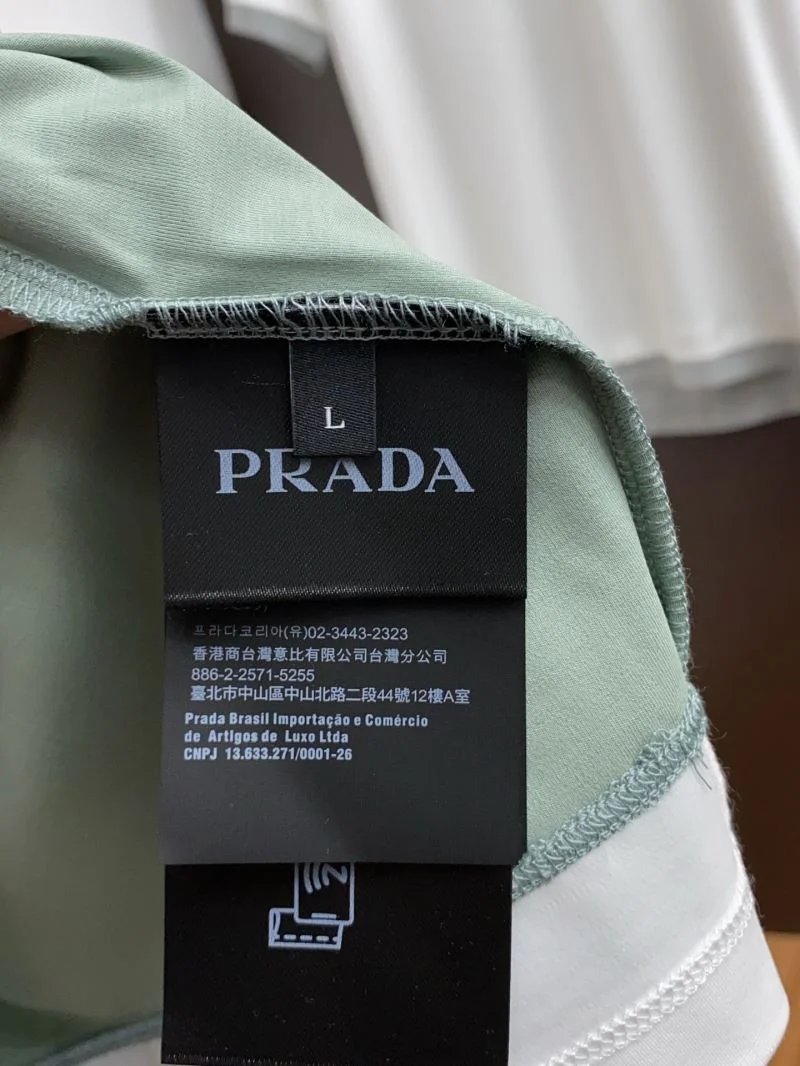Prada T-Shirts Soft 166984