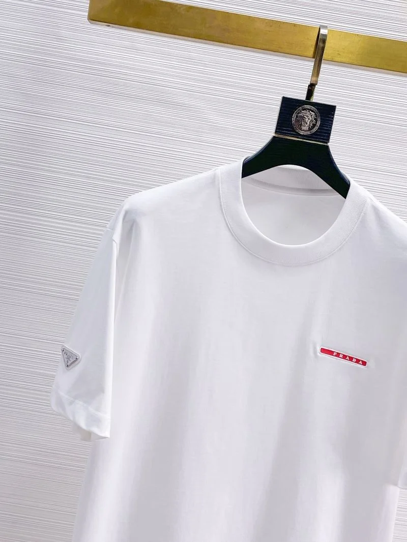 Snug Prada T-Shirts 166921