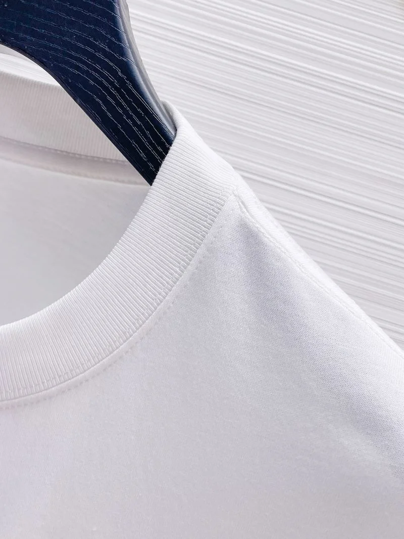 Snug Prada T-Shirts 166921
