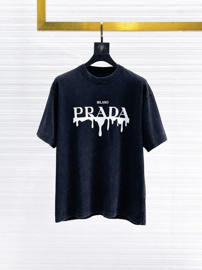 Trendsetting Prada T-Shirts 166986