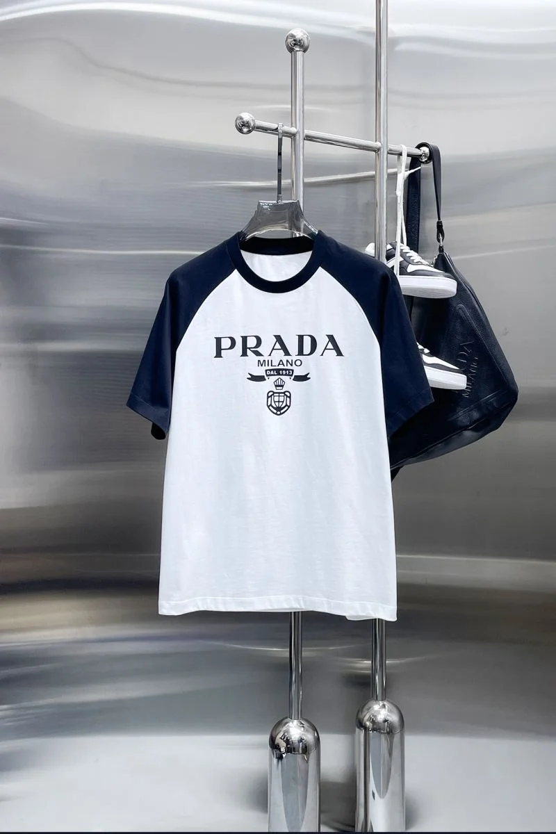 Lightweight Prada T-Shirts 166917