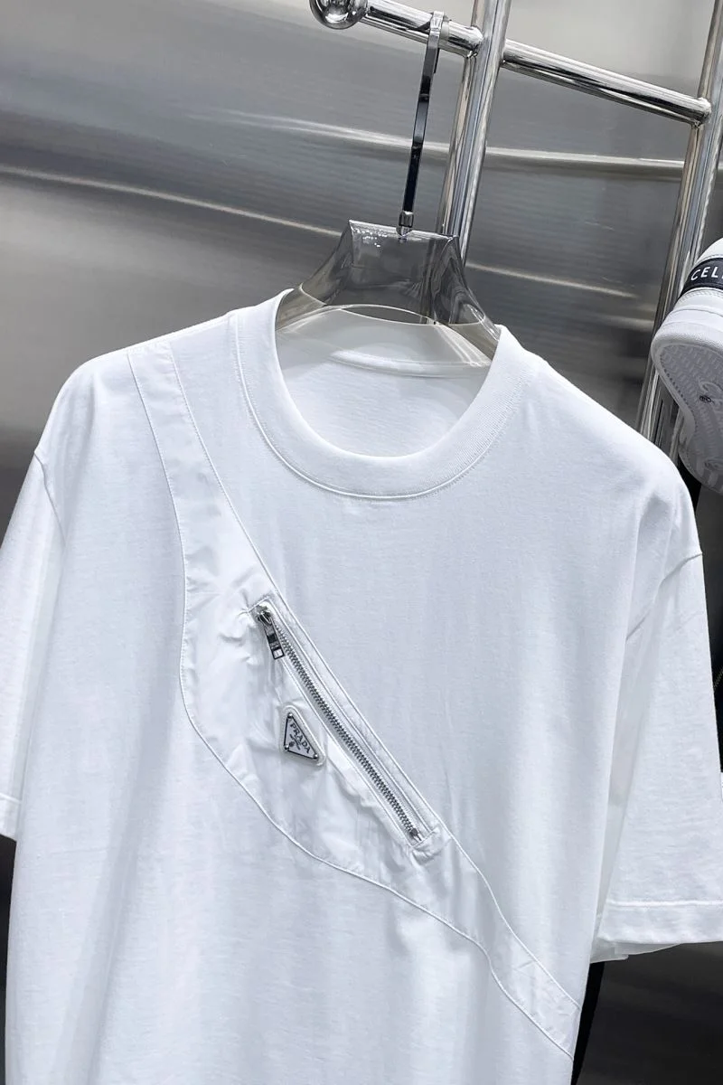 Classic Prada T-Shirts 167102
