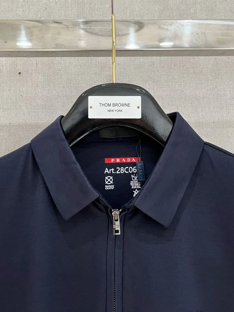 Prada T-Shirts GoAnywhere 166908