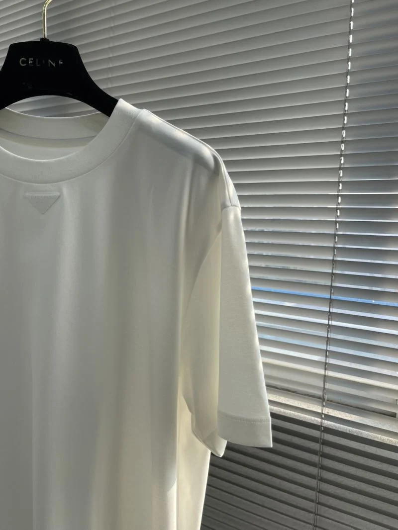 Prada T-Shirts Original 166900