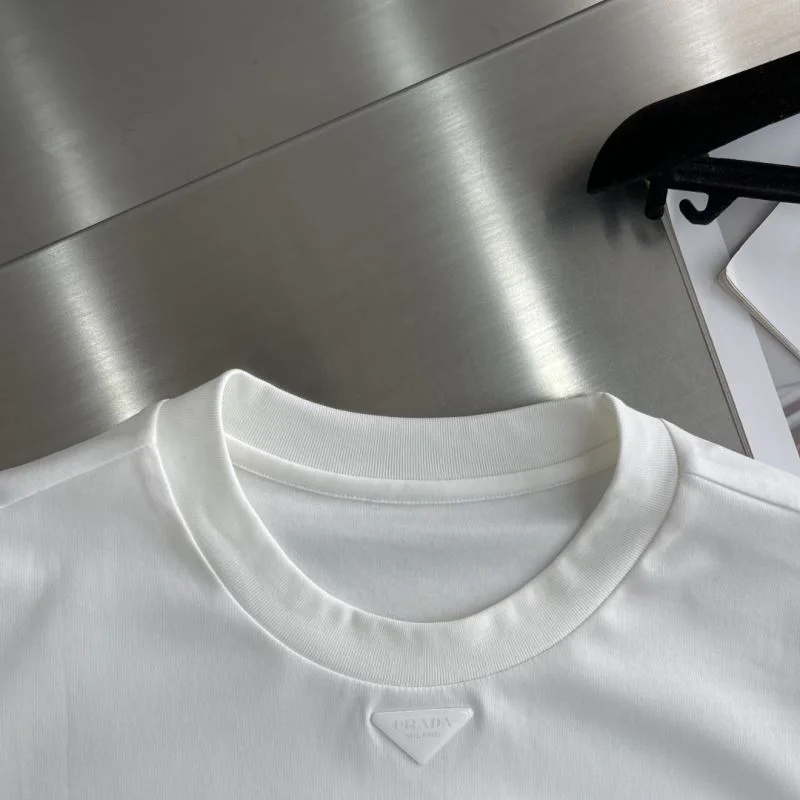 Prada T-Shirts Original 166900