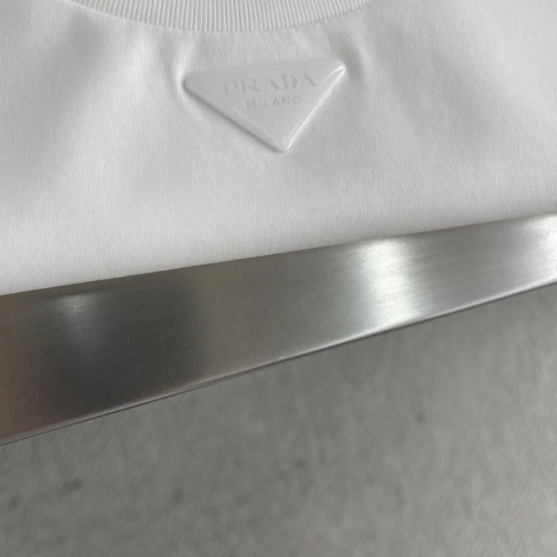 Prada T-Shirts Original 166900