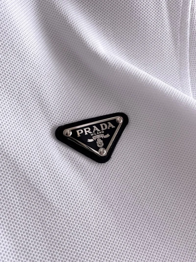 Prada T-Shirts Comfortable 166894