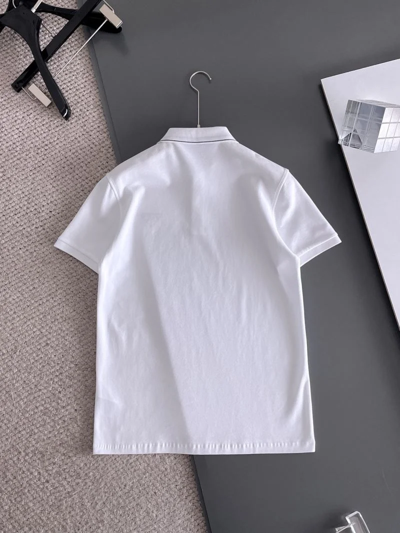 Timeless Prada T-Shirts 166899