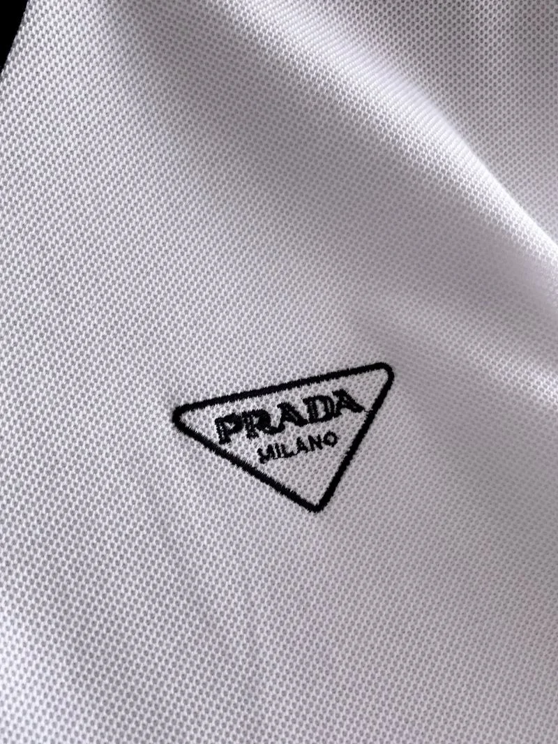 Prada T-Shirts Cozy 166887