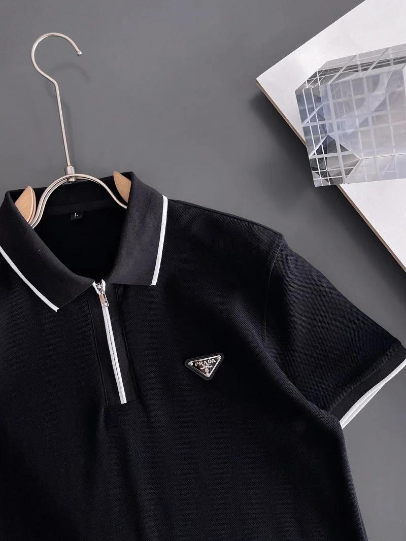 Elegant Prada T-Shirts 166875