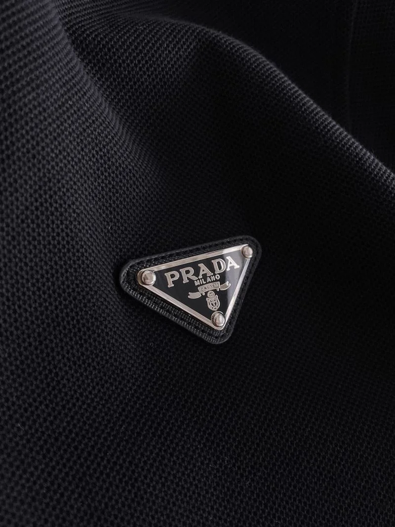 Elegant Prada T-Shirts 166875
