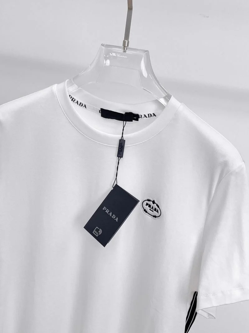 WellDesigned Prada T-Shirts 166882