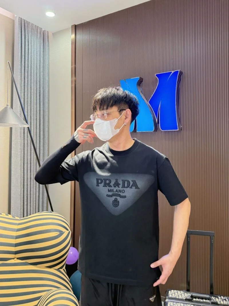 Prada T-Shirts Comfortable 166851