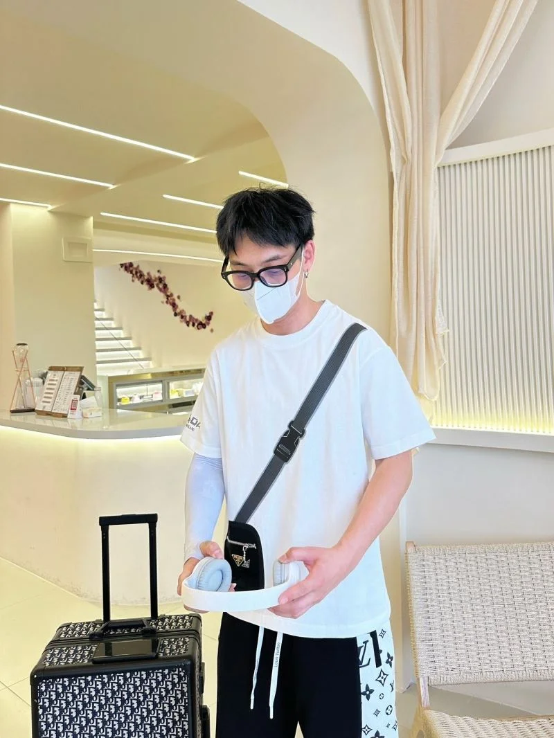 Prada T-Shirts Comfortable 166848