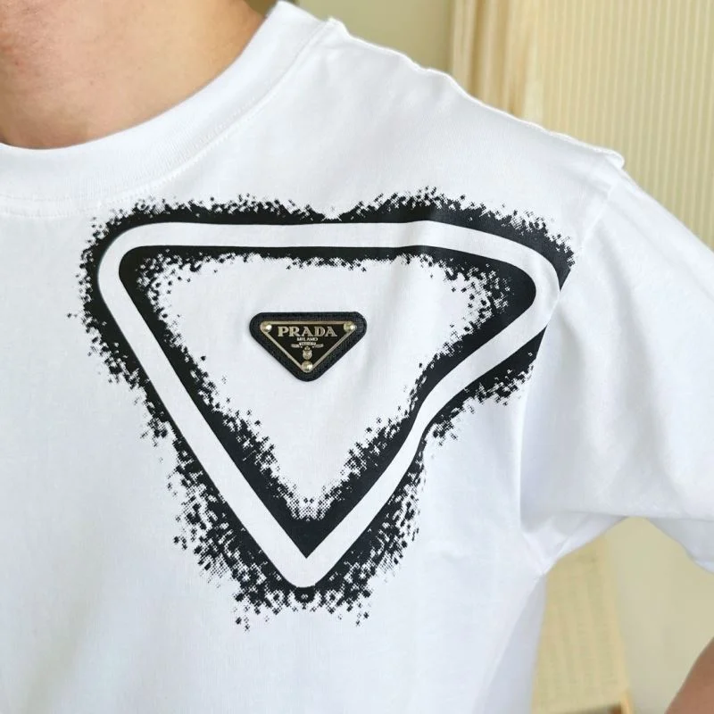 SunProtective Prada T-Shirts 166845