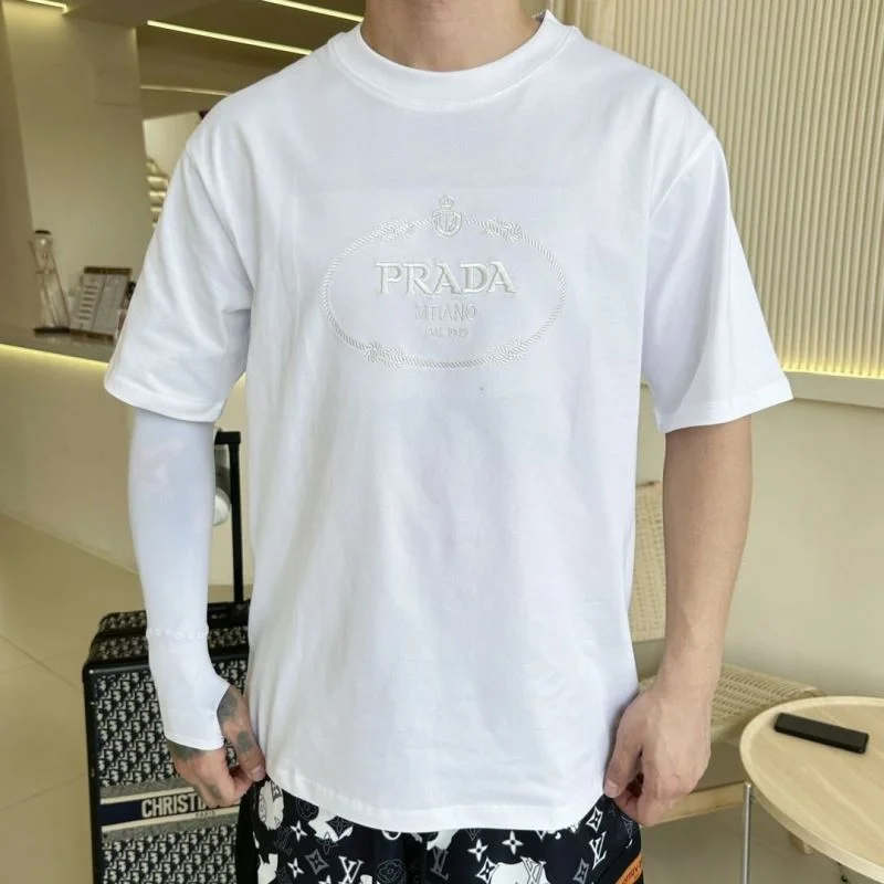 Stylish Prada T-Shirts 166849