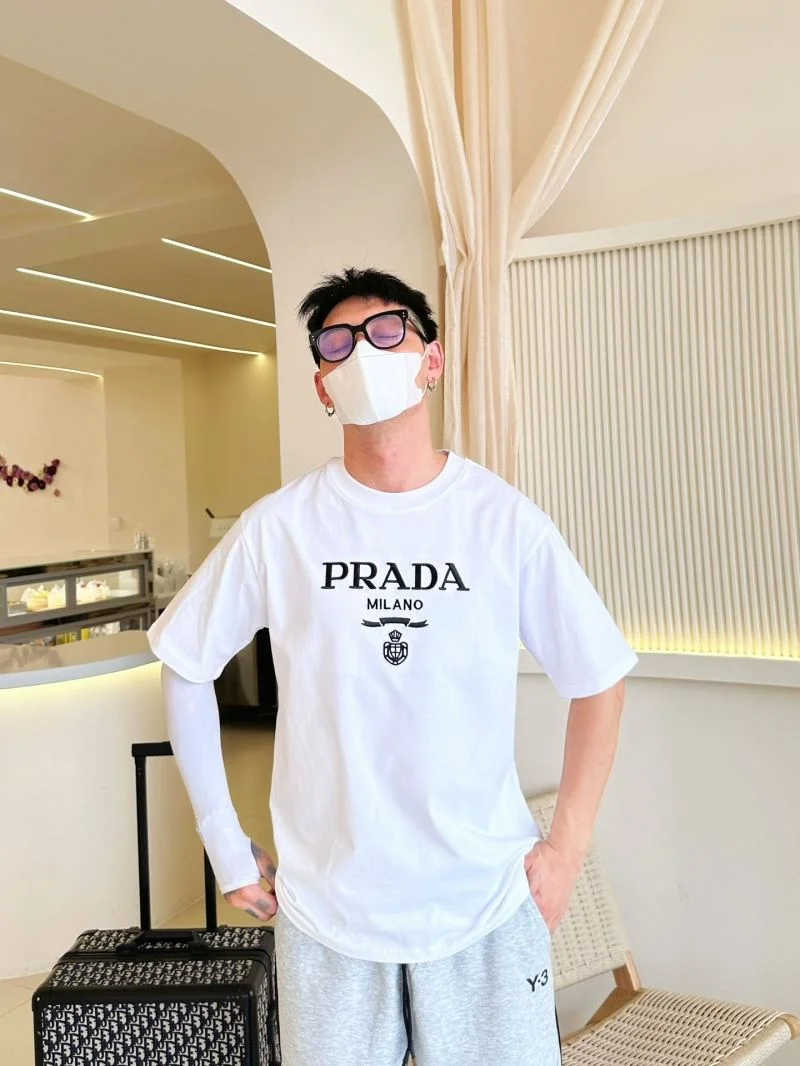 Prada T-Shirts Elegant 166895