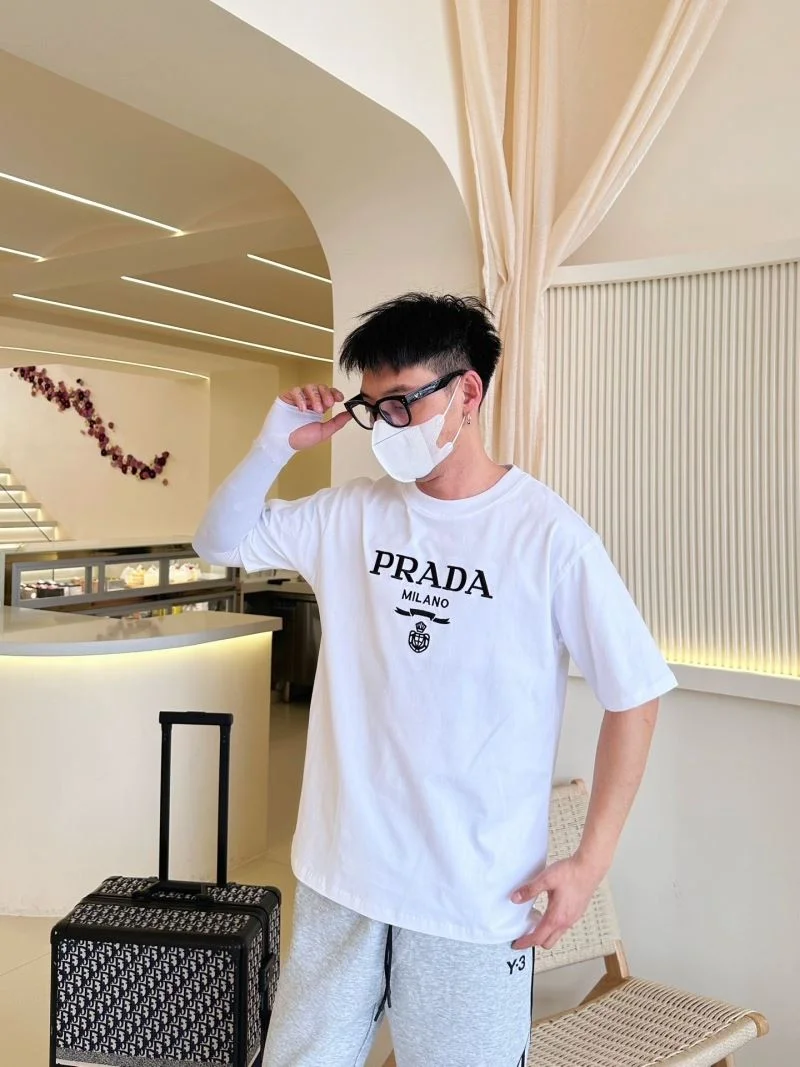 Prada T-Shirts Elegant 166895