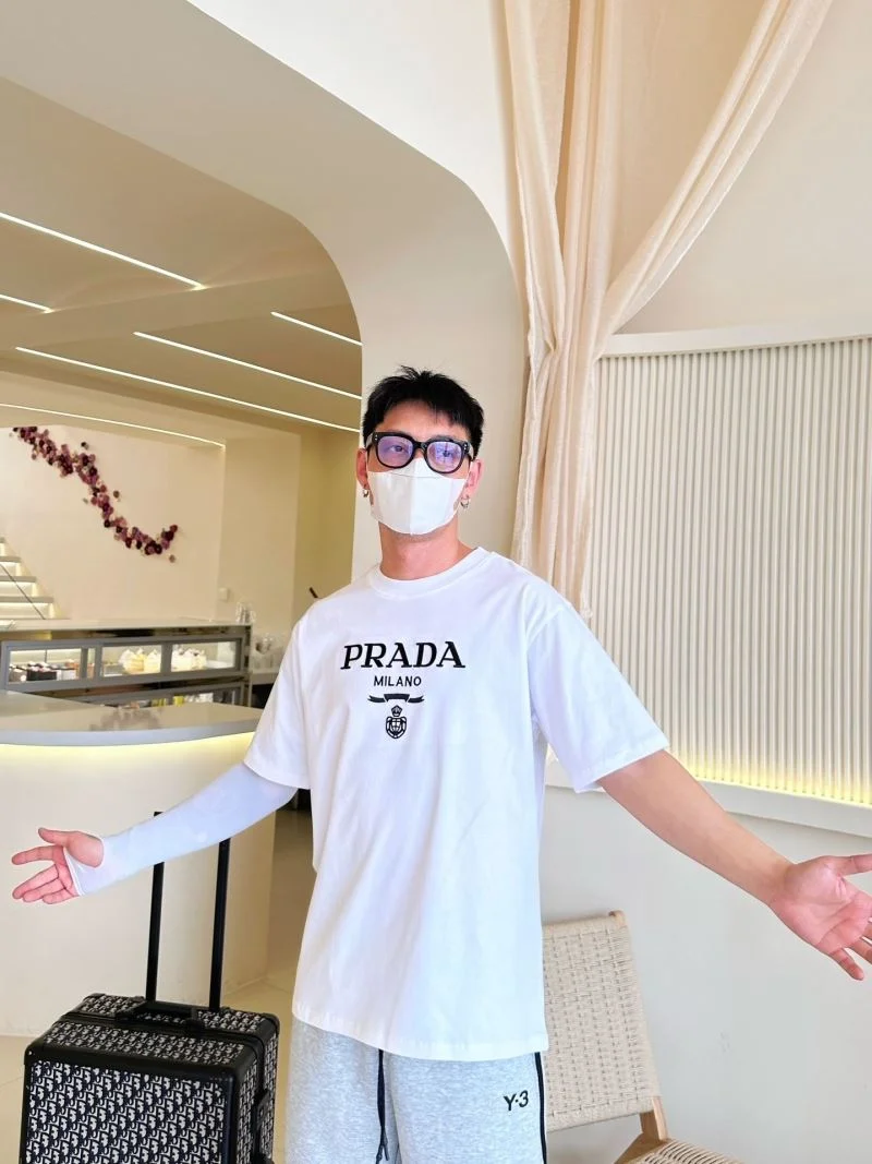 Prada T-Shirts Elegant 166895