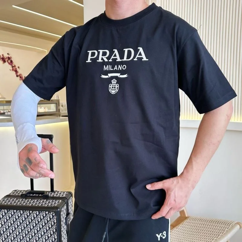 Snug Prada T-Shirts 166838