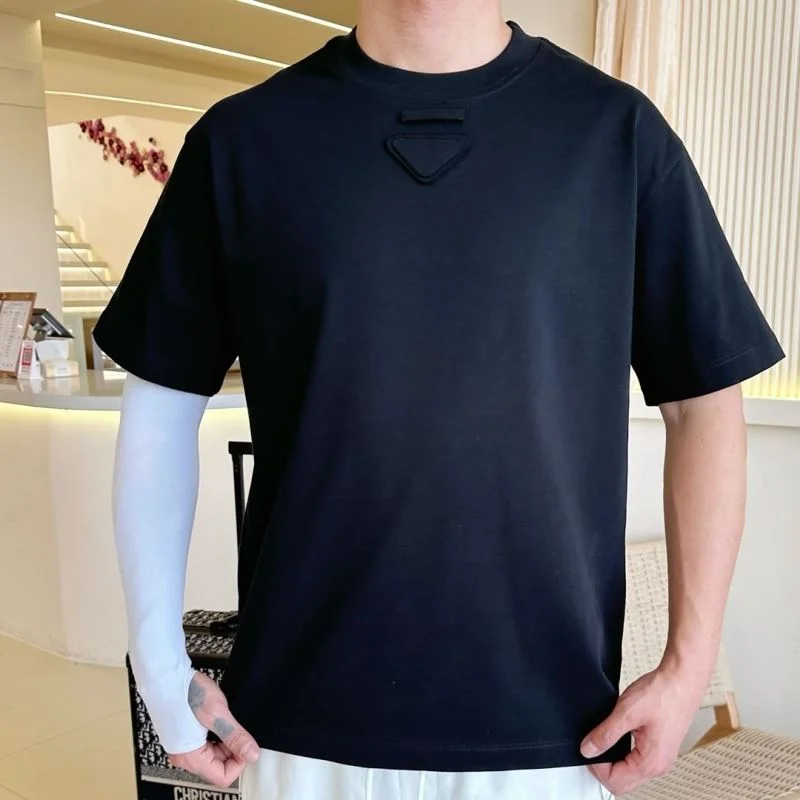 EyeCatching Prada T-Shirts 166873