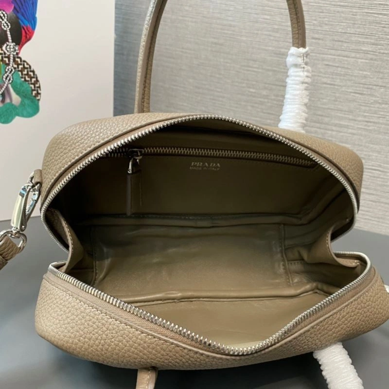 Stretchable Prada Top Handle Bags 75002
