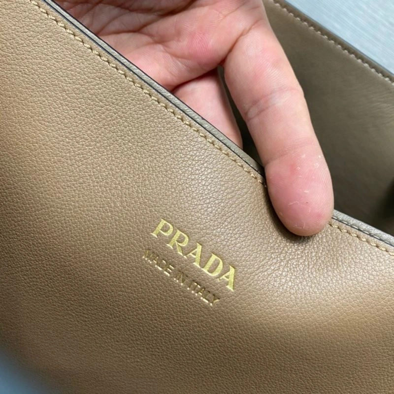 Seasonal Prada Top Handle Bags 74982