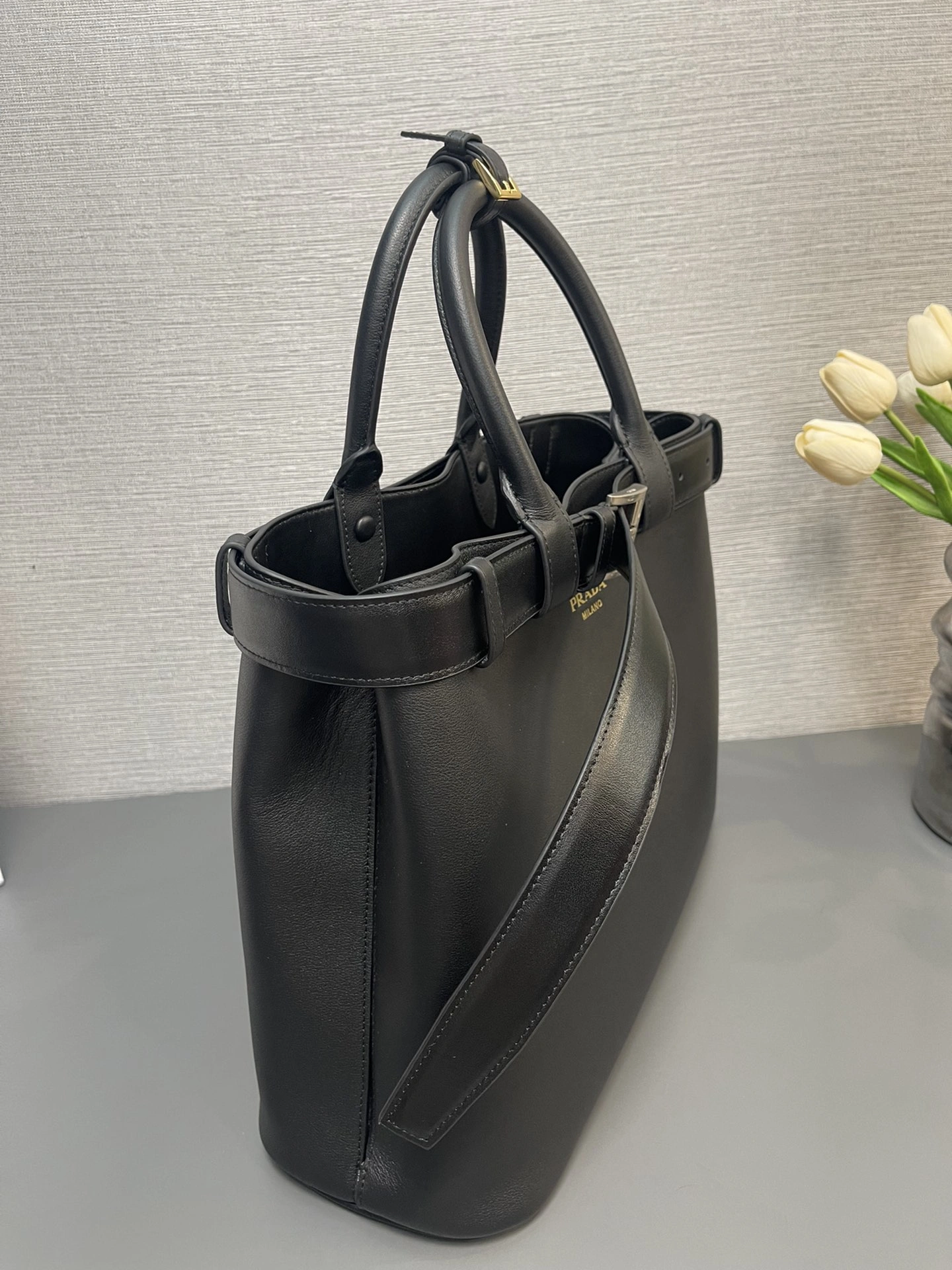 WellDesigned Prada Top Handle Bags 73640