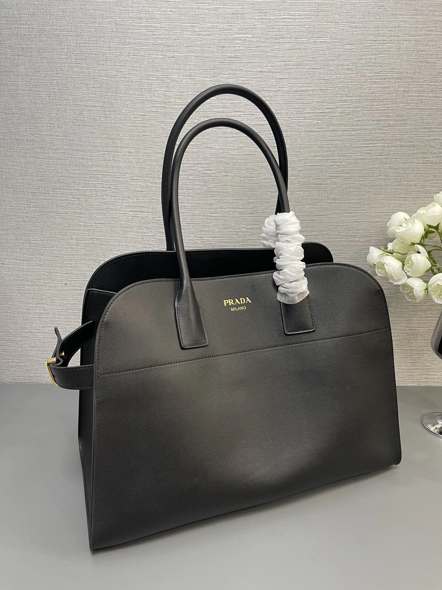 WellDesigned Prada Top Handle Bags 73636