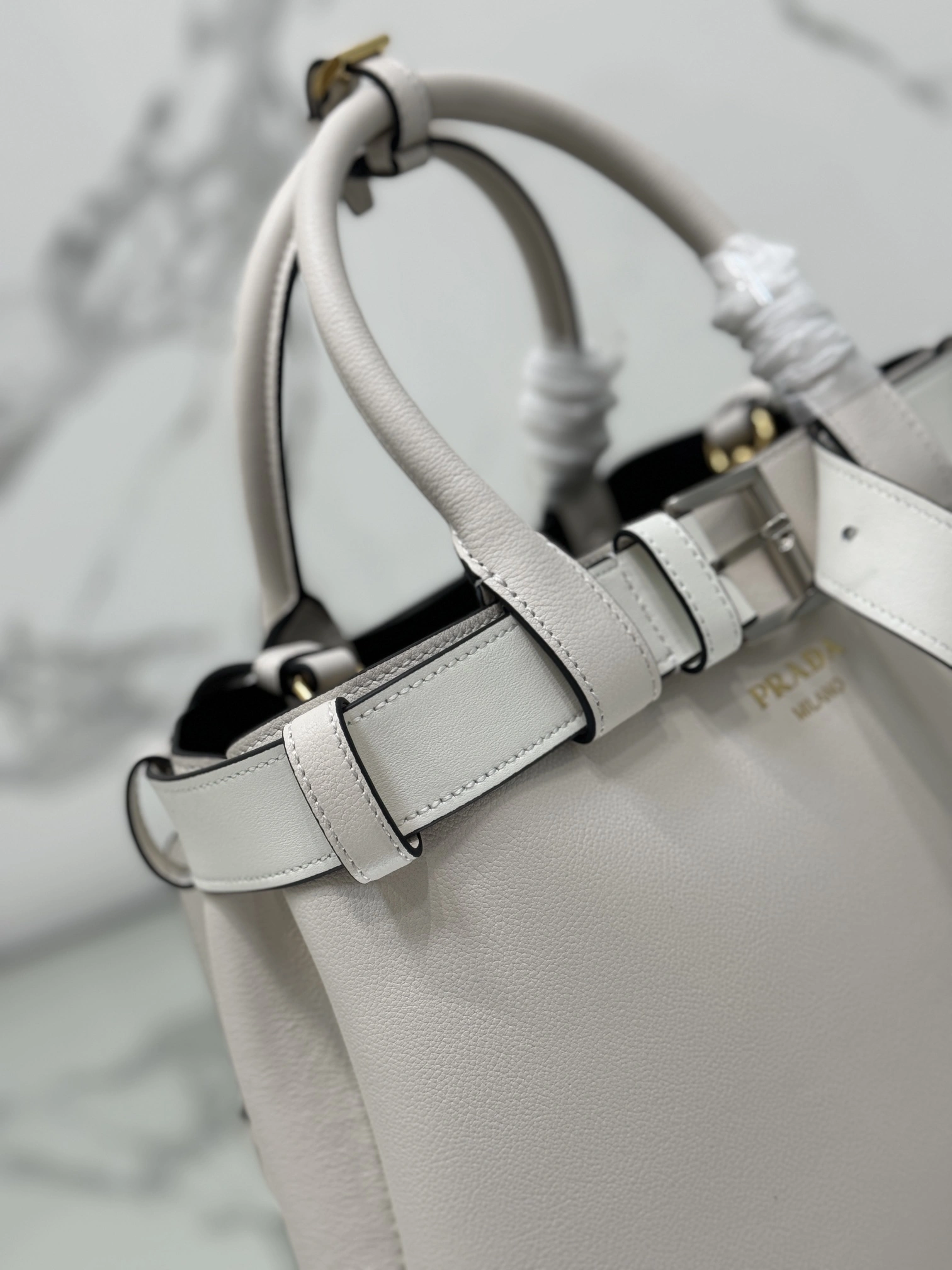 ZeroBulk Prada Top Handle Bags 73632