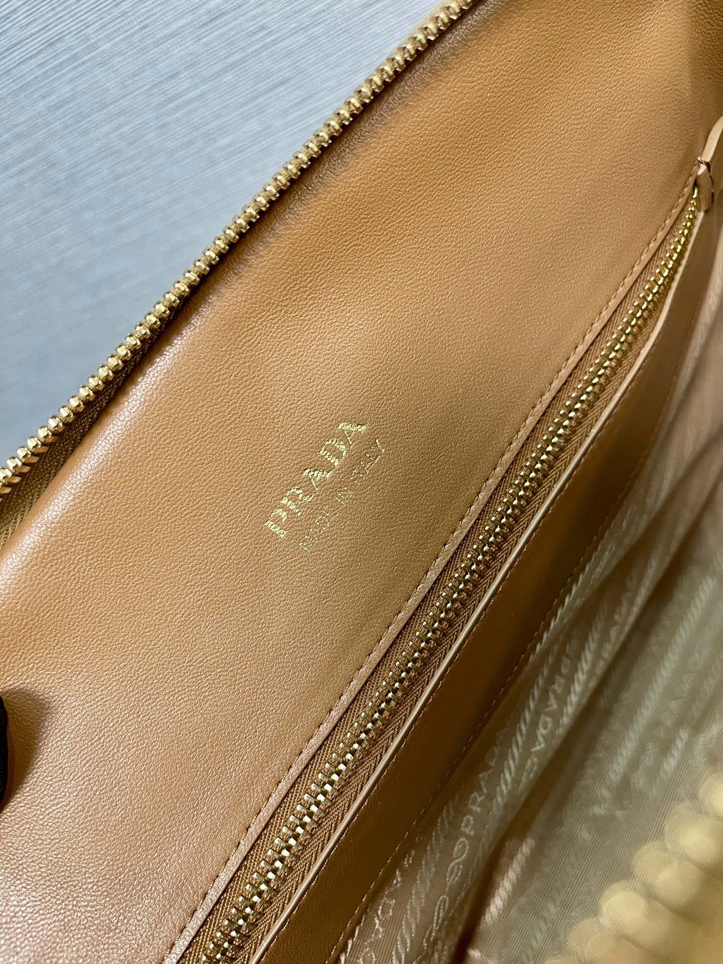 Prada Top Handle Bags Durable 71627