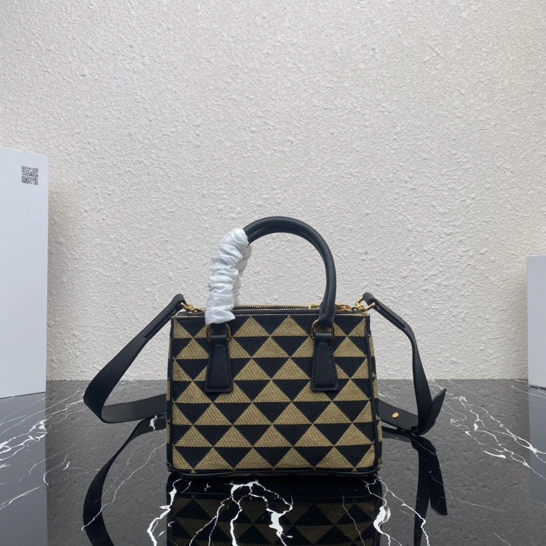 Trendsetting Prada Top Handle Bags 71623
