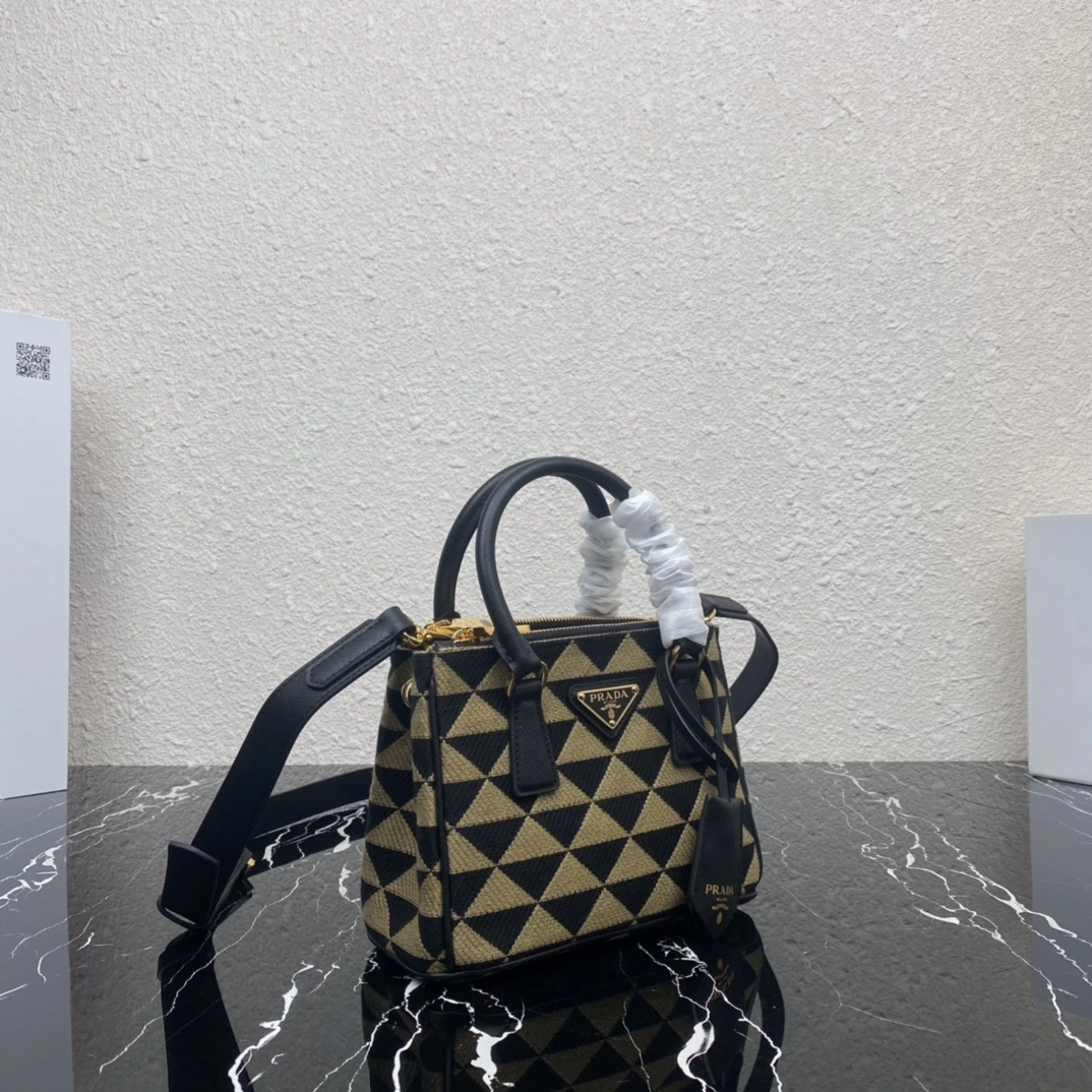Trendsetting Prada Top Handle Bags 71623