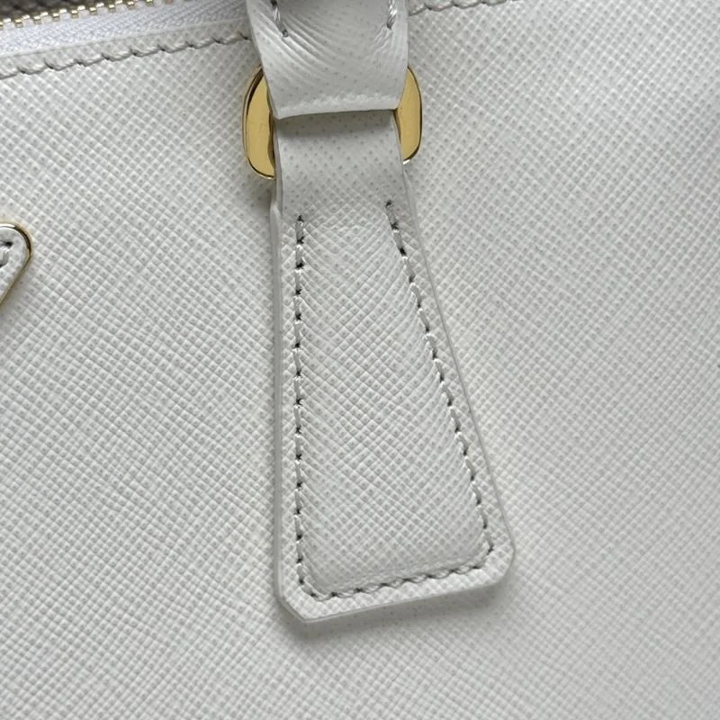 Snug Prada Top Handle Bags 45106