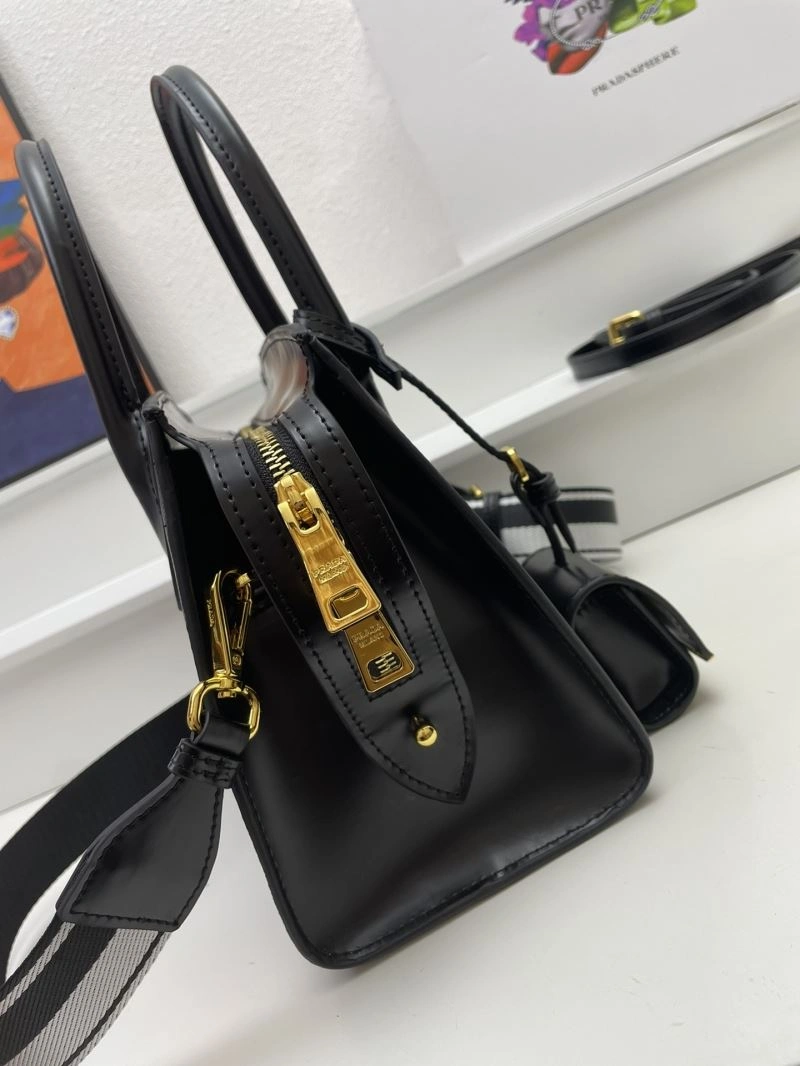 Modern Prada Top Handle Bags 82734