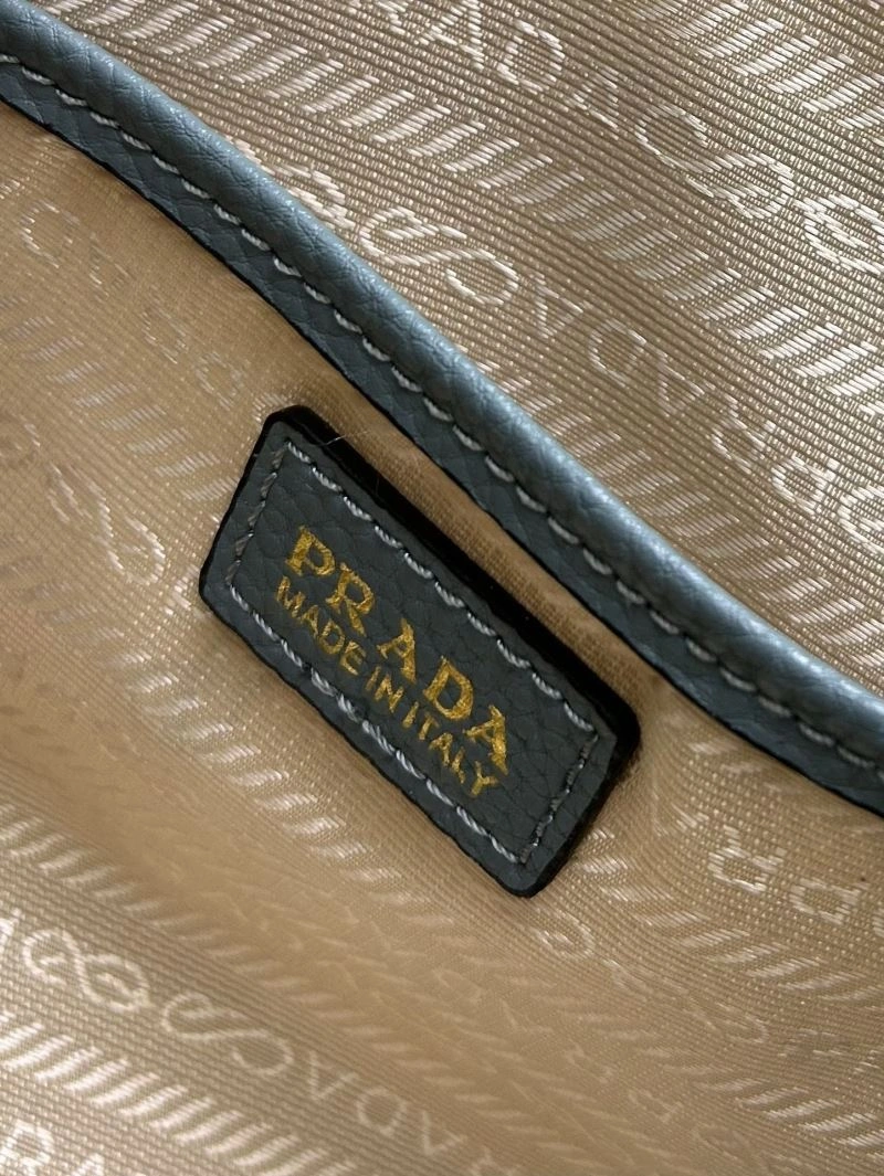 Reliable Prada Top Handle Bags 82634