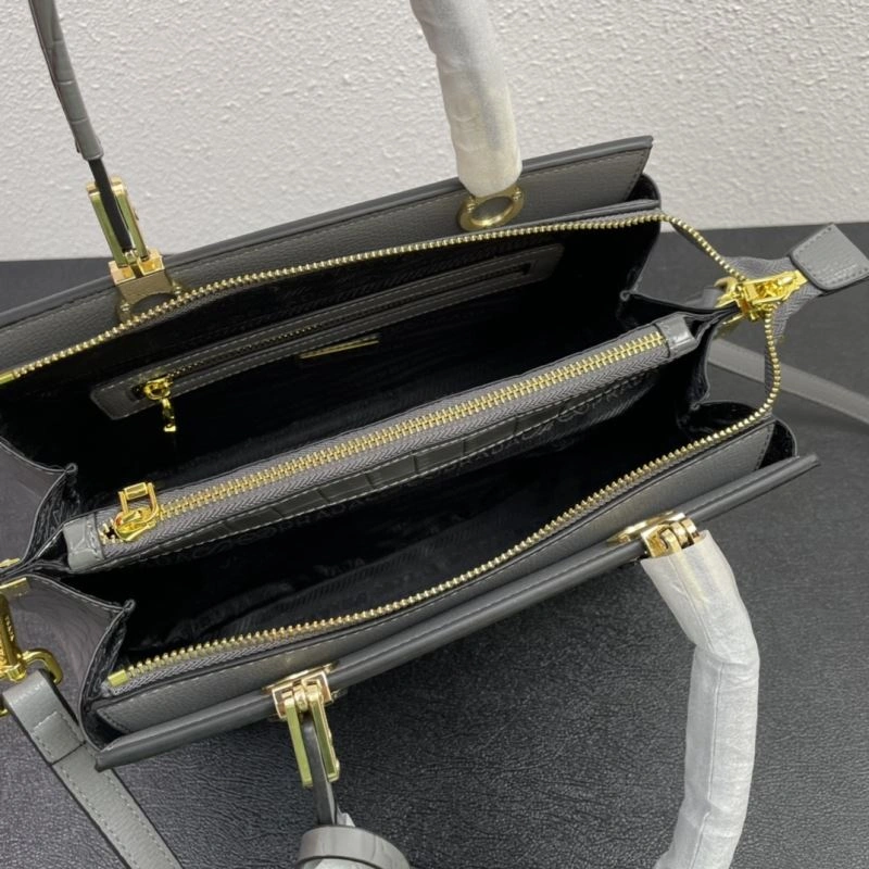 Fashionable Prada Top Handle Bags 82622