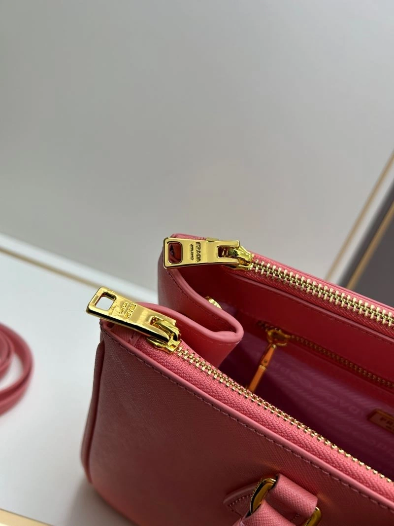 Snug Prada Top Handle Bags 82648