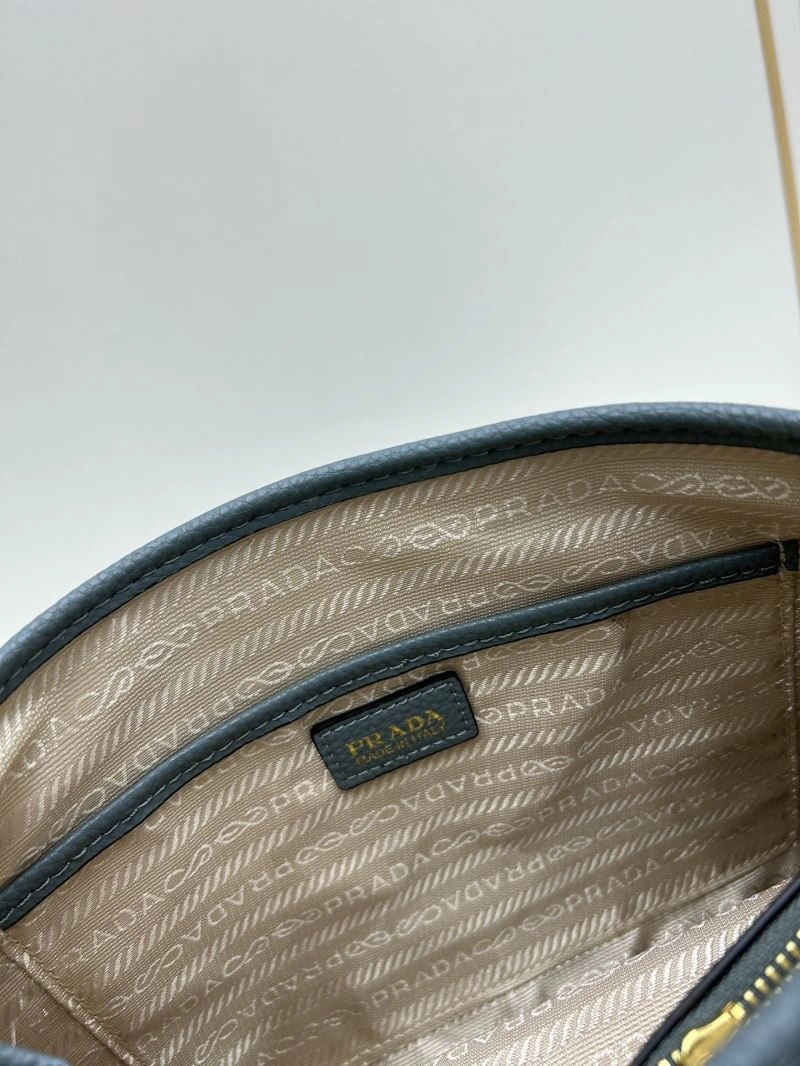 Trendy Prada Top Handle Bags 82624