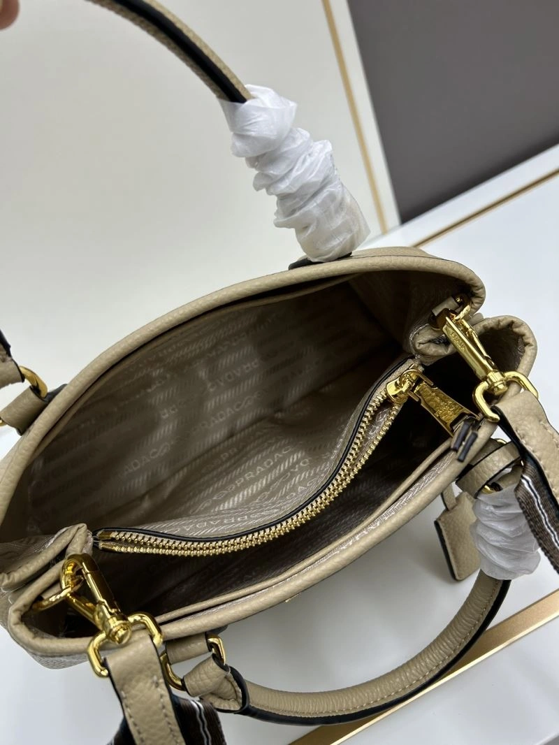 Prada Top Handle Bags Sleek 82586