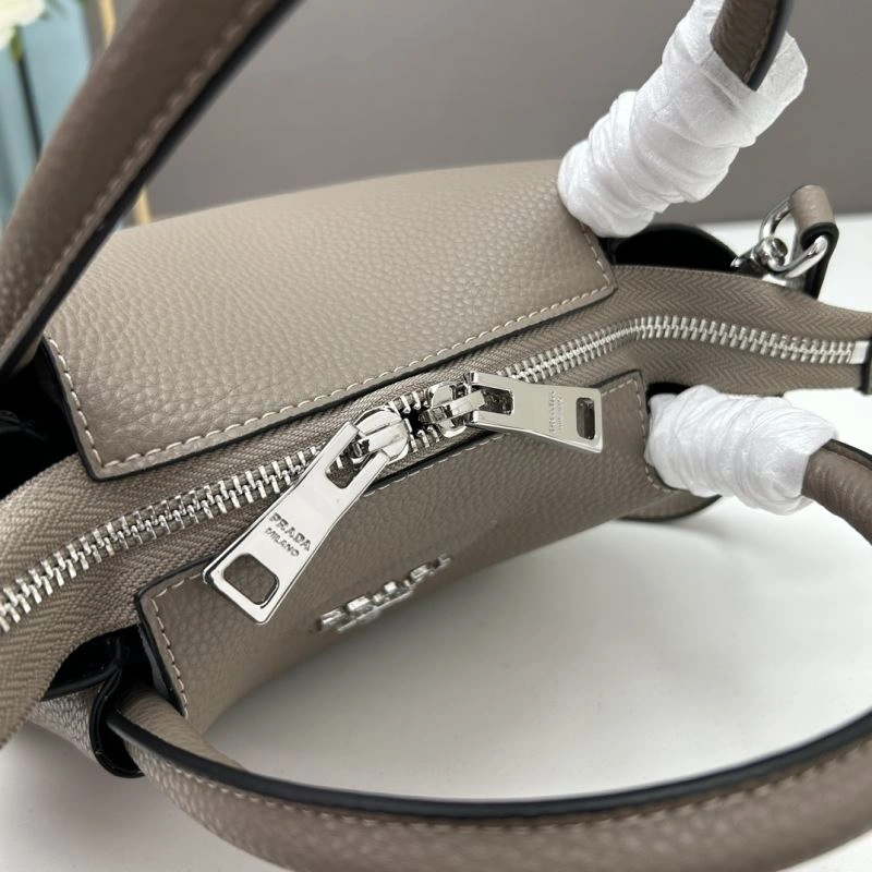 Prada Top Handle Bags Lightweight 82636