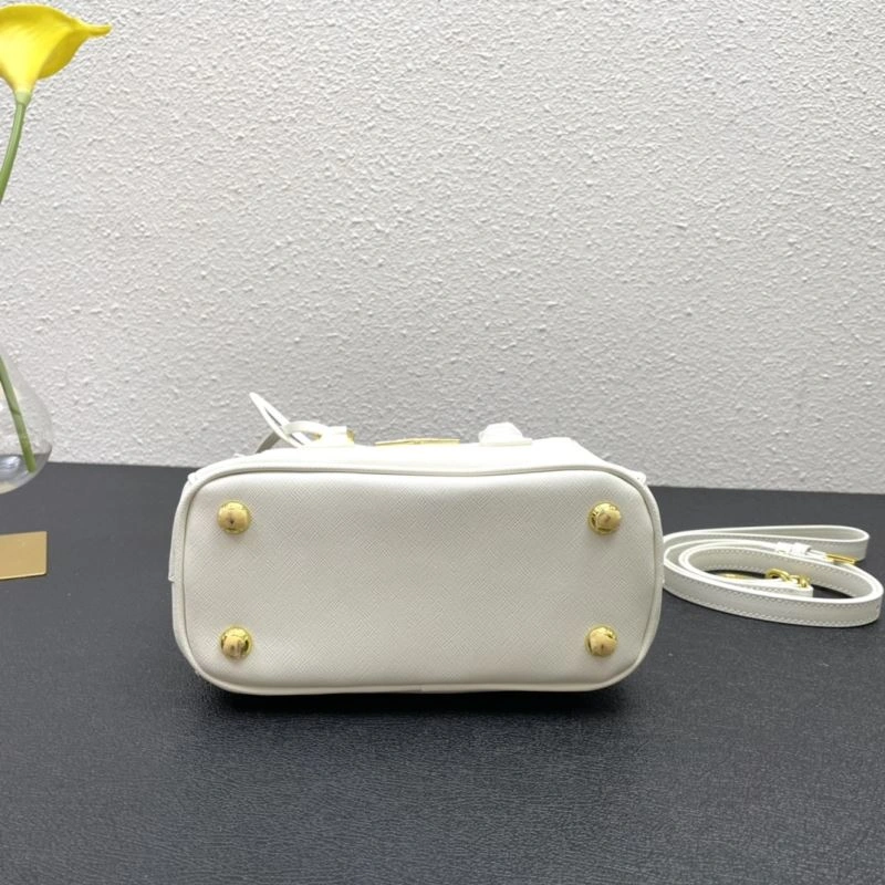 MultiPurpose Prada Top Handle Bags 82503