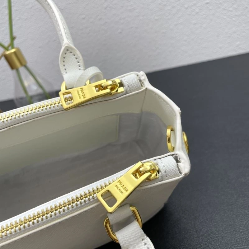 MultiPurpose Prada Top Handle Bags 82503