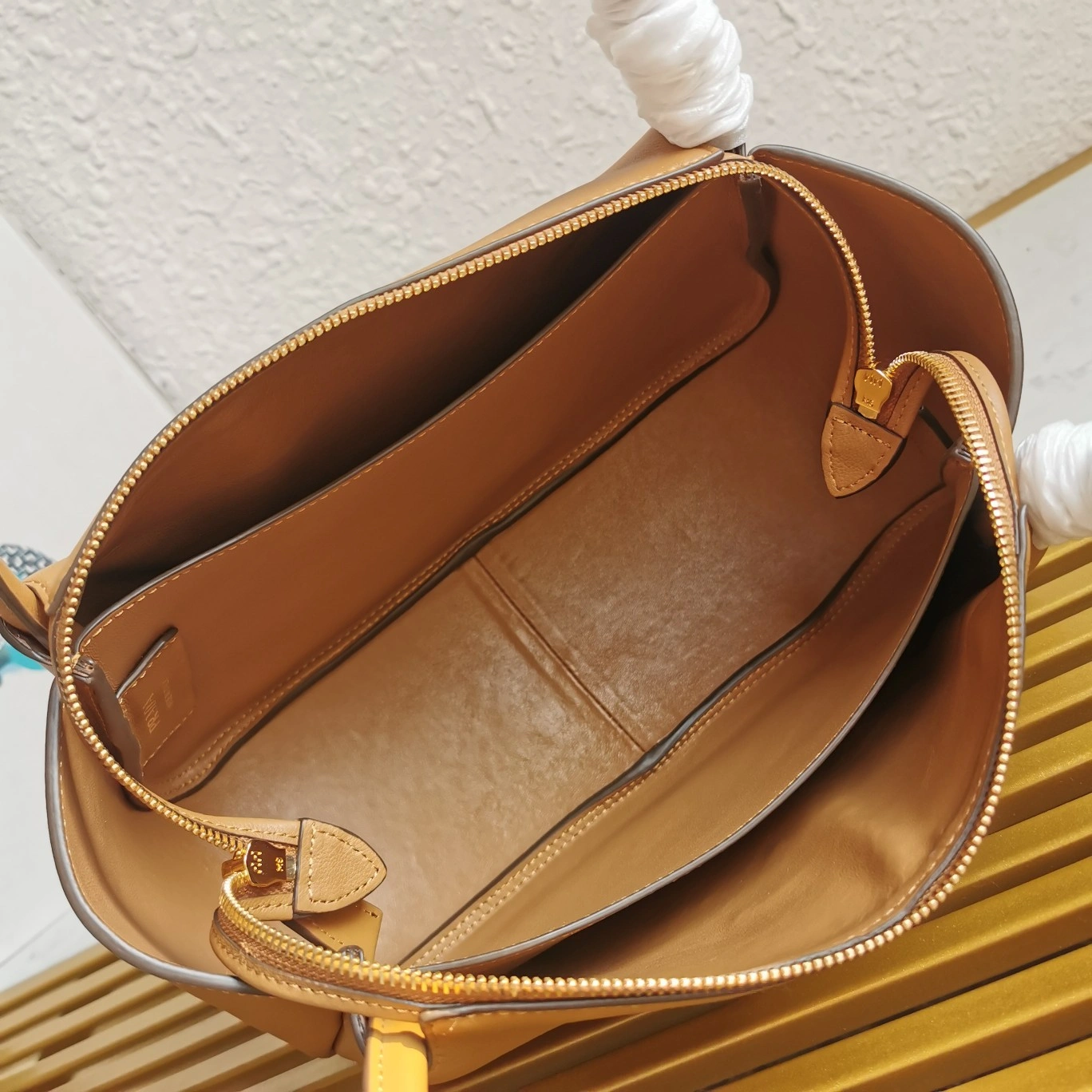Durable Prada Top Handle Bags 73585