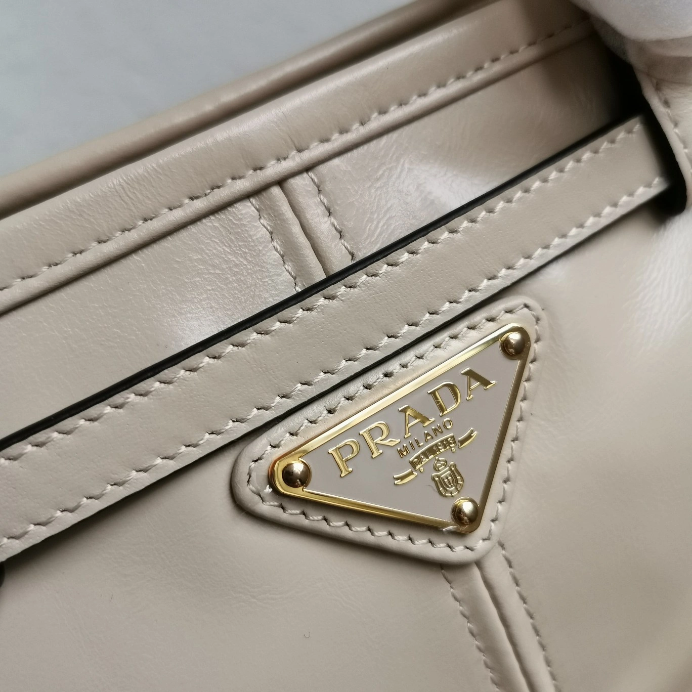 Prada Top Handle Bags TopPick 73580