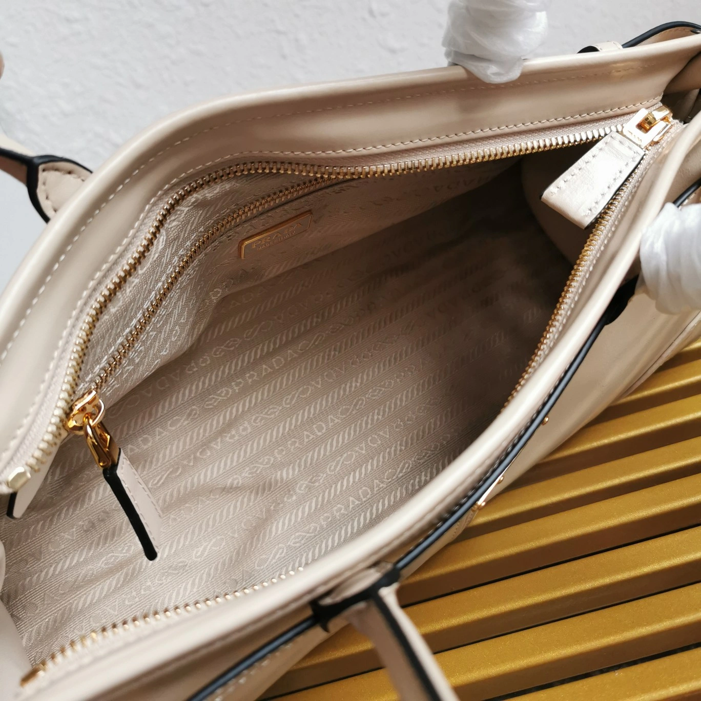 Prada Top Handle Bags TopPick 73580