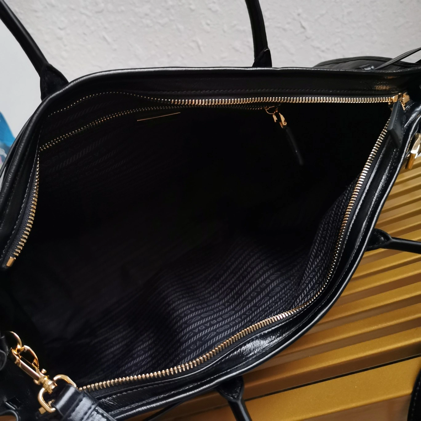 Prada Top Handle Bags Compact 73579