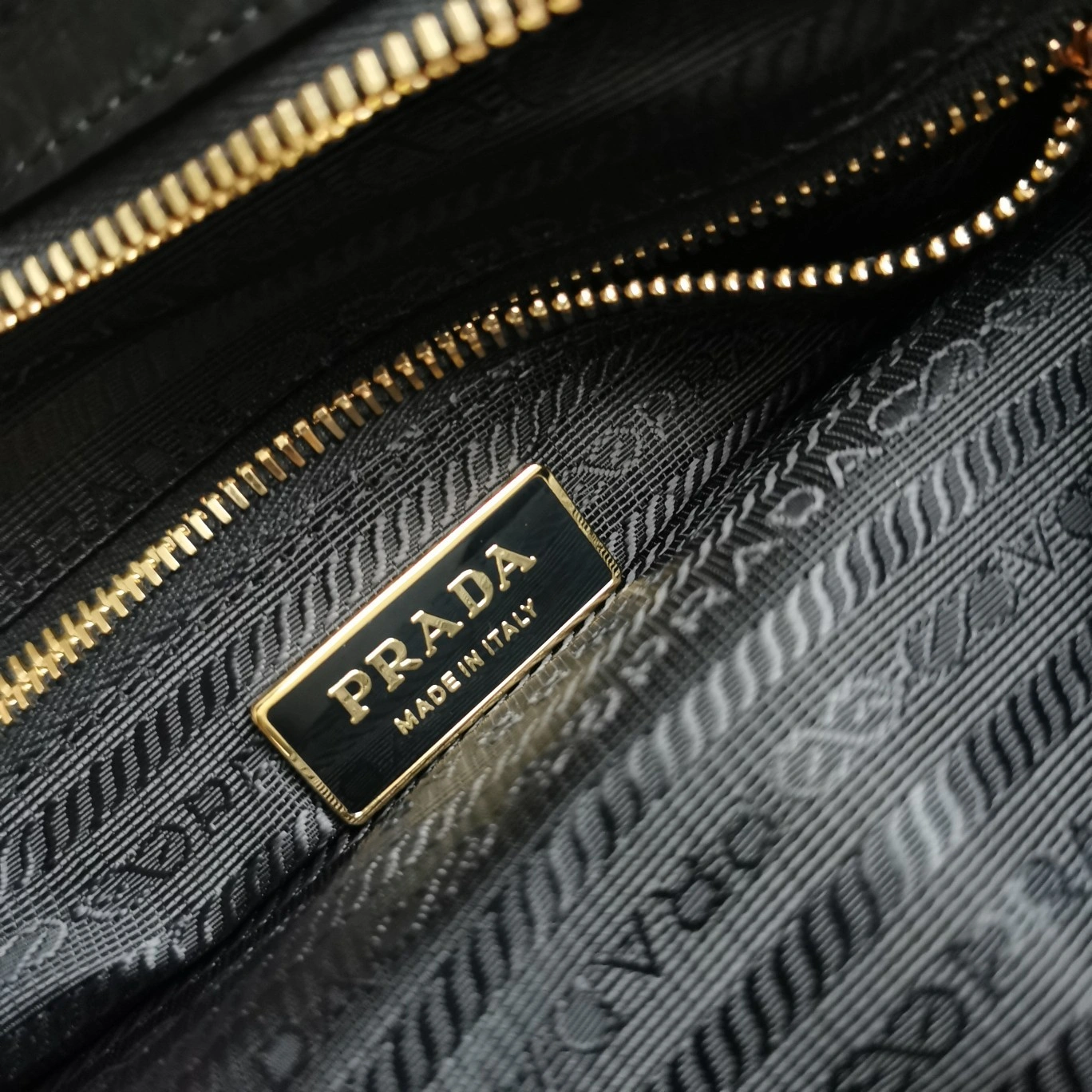 Prada Top Handle Bags Compact 73579