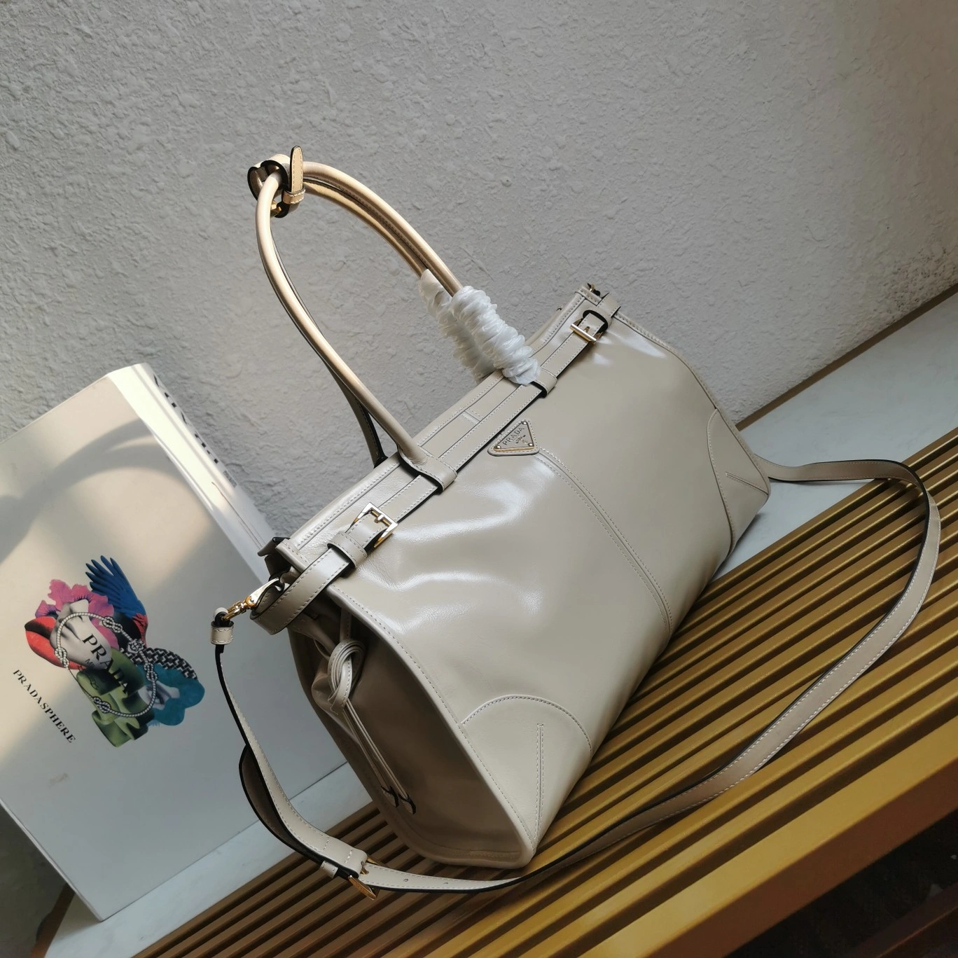 Prada Top Handle Bags TimelessDesign 73583